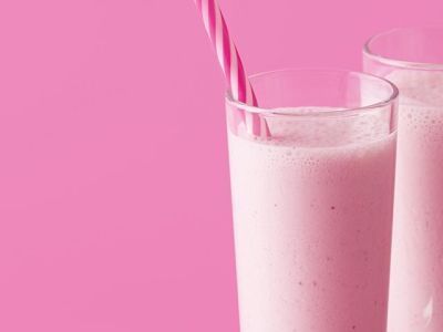 Протеиновые коктейли могут мешать похудению из-за жира и сахара в составе
