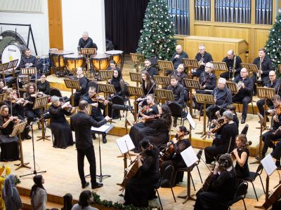 Билеты на Оркестр зажигает ёлку! (Муниципальный концертный зал) / Концерт | Афиша | ИнфоТаймс