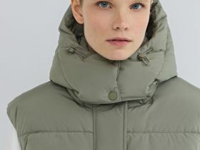 Утеплённый жилет с капюшоном, Желтый