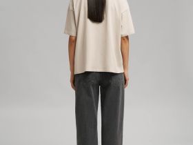 Свободная футболка из хлопкового джерси