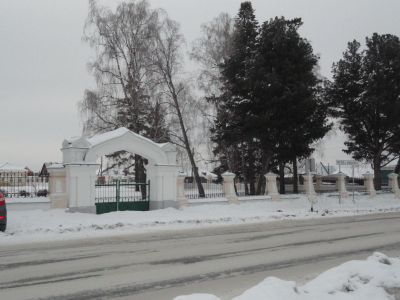 Ограда с воротами