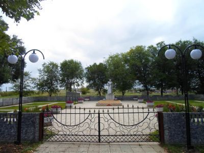 Братская могила участников гражданской войны, погибших в борьбе за власть Советов