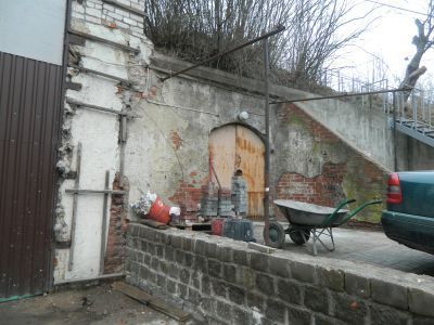 Полукапонир