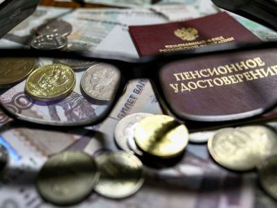 В России предложили ввести перерасчет страховой пенсии работающим пенсионерам