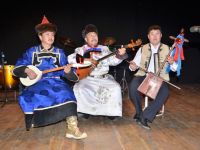 Национальный театр песни и танца «Амар сайн»