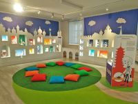 Выставочные залы Конюшенного корпуса Центрального парка культуры и отдыха им. С. М. Кирова