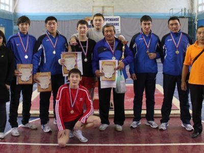 На Первенстве России по мас-рестлингу фирменный стиль борьбы показали якутяне