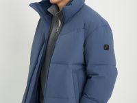 Оверсайз пуховик с воротником-стойкой