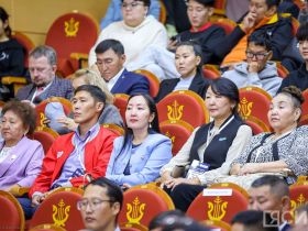 Пленарное заседание гражданского форума – 2025 открылось в Якутске