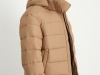 Утепленная стеганая куртка со съемным капюшоном