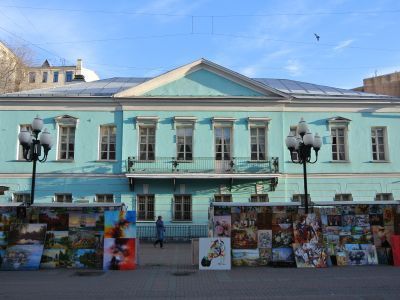 Дом, в котором с февраля по май 1831 г. жил Пушкин Александр Сергеевич. Это единственное в Москве здание, где А.С.Пушкин снимал отдельную квартиру