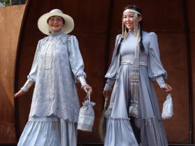 Показ национальной одежды состоялся на Ысыахе Олонхо