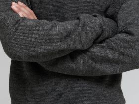 Свитер мужской