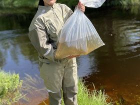 «Полюс Алдан» вновь участвует в зарыблении водоемов Якутии