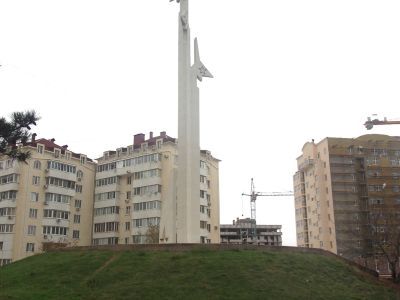 Памятник мужеству и героизму авиаторов-черноморцев