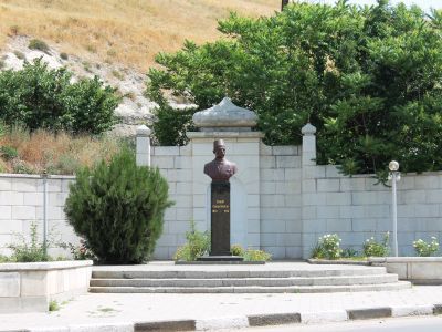 Памятник Исмаилу Гаспринскому