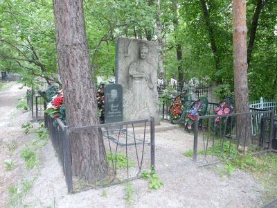 Могила Вахова Анатолия Алексеевича (1918-1965 гг.), писателя