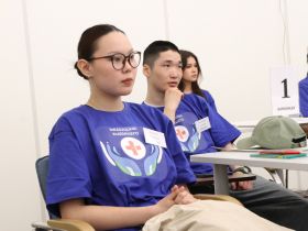 Школьники Якутии проходят профориентационный конкурс Минздрава