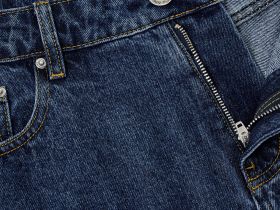 Джинсы прямого кроя