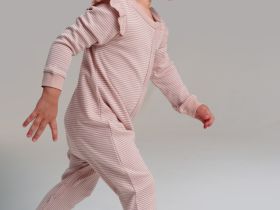 Комплект детский трикотажный для девочек: боди, комбинезон