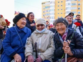 Ирина Гоголева получила премию главы Якутии имени Николая Кондакова