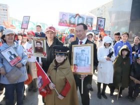 Фото. В Якутске акция «Бессмертный полк» собрала более 50 тысяч человек