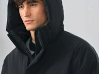 Утеплённая куртка со съёмным капюшоном, Черный