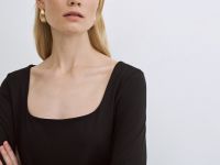 Лонгслив с квадратным вырезом, Черный