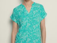 Блузка с коротким рукавом и цветочным принтом