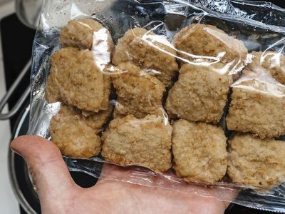 Роскачество обнаружило в наггетсах кишечную палочку и листерии