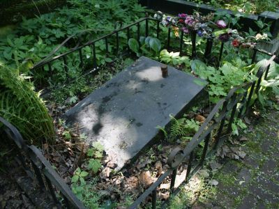 Могила Бубнова И.Г. (1872-1919), ученого-кораблестроителя