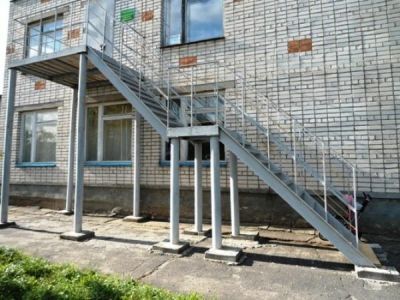 Аксентисская сельская библиотека № 9