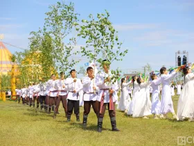 Фото: открытие Ысыаха Туймаады-2025