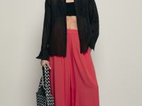 Брюки широкого кроя на резинке