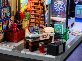 F9066 Конструктор Граффити на автобусной остановке