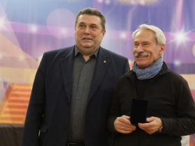 Ветераны "Комсомольской правды" удостоены медалей и памятных знаков СЖР