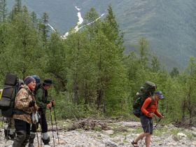 «В горах Семи Хребтов. Водопады хребта Сэттэ Дабан»