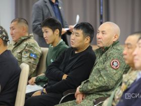 Якутянам вручили нагрудные знаки союза добровольцев Донбасса