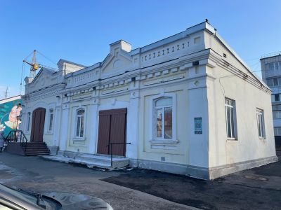 Специализированное здание - аптека Землянского