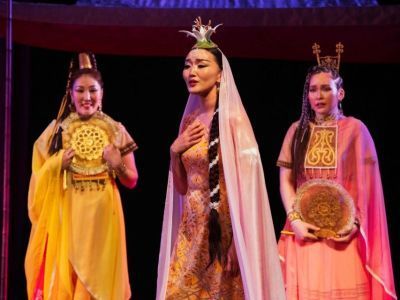 Премьер-министр Индии в радиопрограмме для нации рассказал о спектакле якутского Театра Олонхо