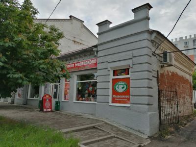 Главная контора склада и магазин С.П. Петрова