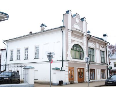 Дом жилой Волковых. Здесь прошли детские годы основателя русского театра Волкова Ф.Г.