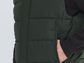 Утеплённый стёганый жилет, Зеленый