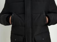 Утепленное полупальто с накладными карманами и капюшоном