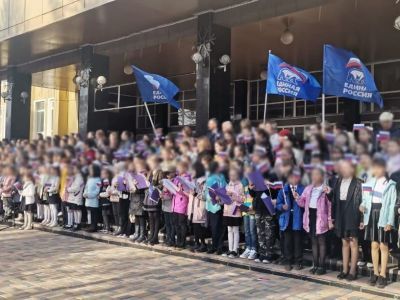 «Единая Россия» помогла подготовить более 50 тысяч школьников к 1 сентября