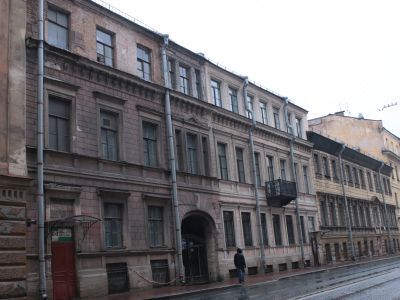 Два дома по Шпалерной ул. с флигелями