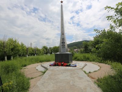 Памятник воинам-землякам, погибшим на фронтах Великой Отечественной войны