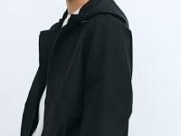 Ветровка с капюшоном, Черный