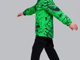 Куртка текстильная с полиуретановым покрытием для мальчиков (ветровка)