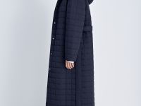 Утепленное пальто с поясом